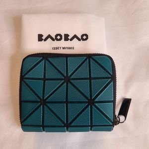 NWOT Bao Bao Issey Miyake Jam Wallet - Green